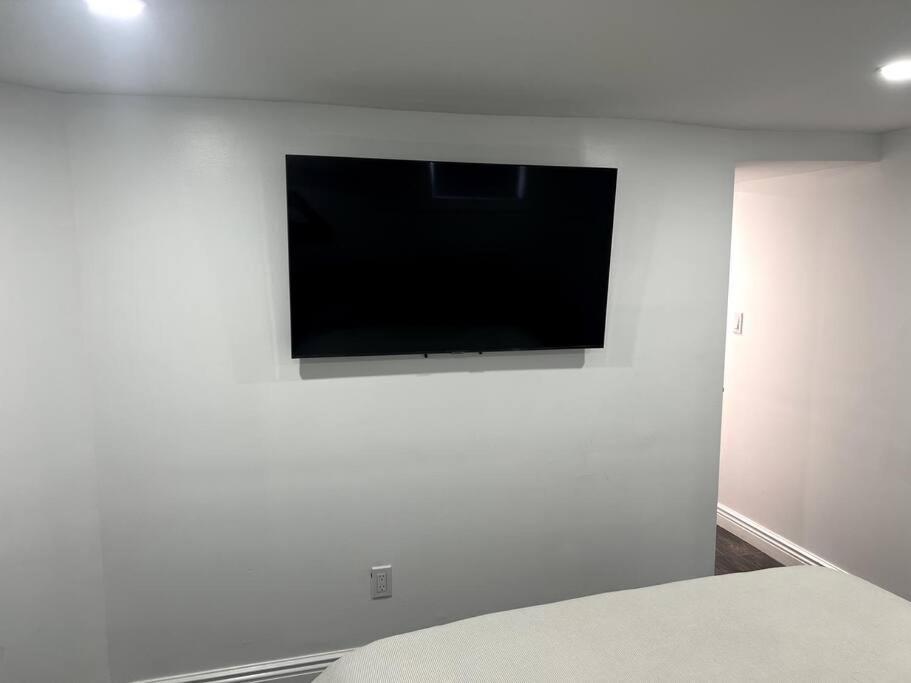 Apartment Modern & Cozy Basement Near Jfk Airport New York