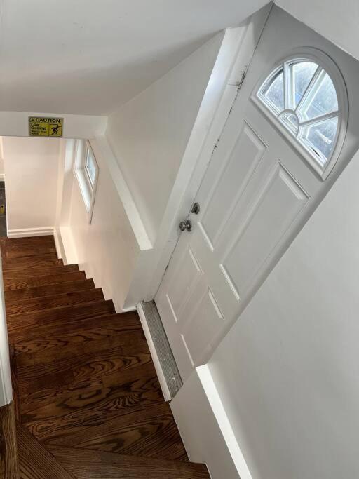 Modern & Cozy Basement Near Jfk Airport Apartment *